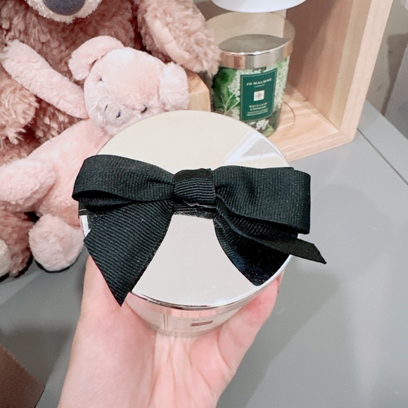 Jo Malone London Red Roses Scented Candle - NEW with Seal - Picture 3 of 5